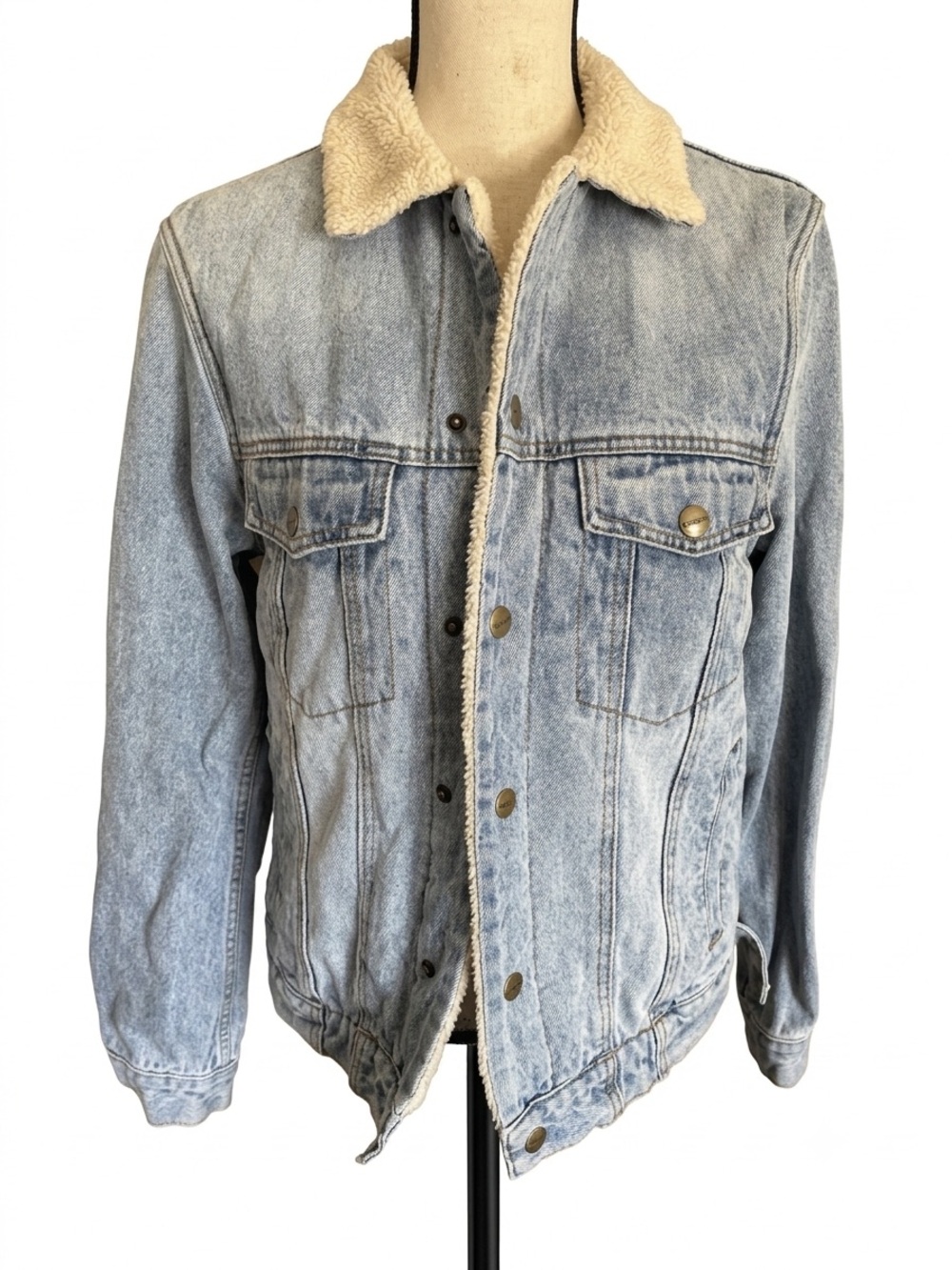 Insight Women's Sherpa Lined Denim Jacket Light Wash Trucker Jean Coat Medium